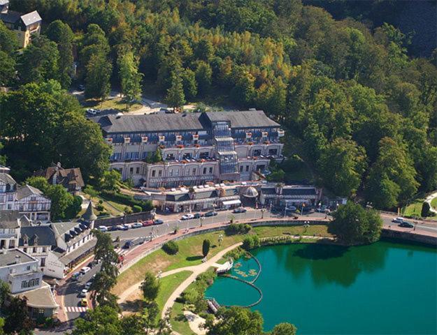 Studio Avec Superbe Vue 5Min A Pied Des Thermes Bagnoles de l'Orne Normandie المظهر الخارجي الصورة